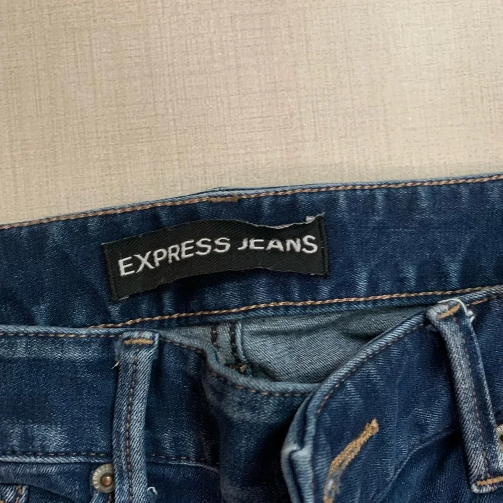 Express Distressed Jeans Low Rise Size 4